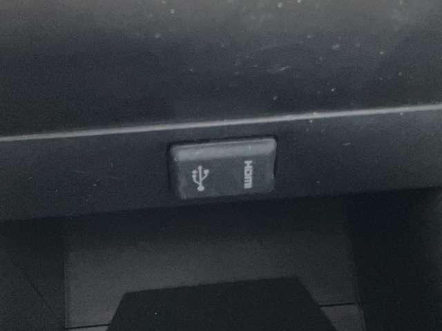 ヴェルファイア ２．５Ｚ　Ａエディション　ゴールデンアイズ　★車検Ｒ８年１２月！！★プリクラッシュセーフティ★両側電動スライドドア★パワーバックドア★ＬＥＤヘッドライト★黒ハーフレザー★純正１８インチアルミ★（40枚目）