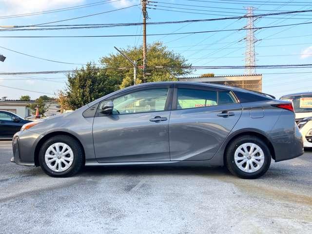 プリウス S ★純正メモリーナビ/フルセグTV★BLUETOOTH★バックカメラ★LEDヘッドライト★純正15インチアルミ★セーフティセンス★(6枚目)