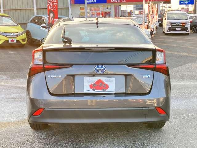 プリウス S ★純正メモリーナビ/フルセグTV★BLUETOOTH★バックカメラ★LEDヘッドライト★純正15インチアルミ★セーフティセンス★(9枚目)