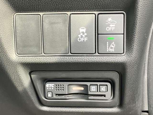 ステップワゴンスパーダ スパーダ・クールスピリット　ホンダセンシング　★純正メモリーナビ／フルセグＴＶ★ＢＬＵＥＴＯＯＴＨ★バックカメラ★ＬＥＤヘッドライト★ホンダセンシング★両側電動スライドドア★ＬＥＤヘッドライト★ハーフレザー★純正１７インチアル（14枚目）