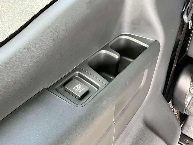 ステップワゴンスパーダ スパーダ・クールスピリット　ホンダセンシング　★純正メモリーナビ／フルセグＴＶ★ＢＬＵＥＴＯＯＴＨ★バックカメラ★ＬＥＤヘッドライト★ホンダセンシング★両側電動スライドドア★ＬＥＤヘッドライト★ハーフレザー★純正１７インチアル（42枚目）