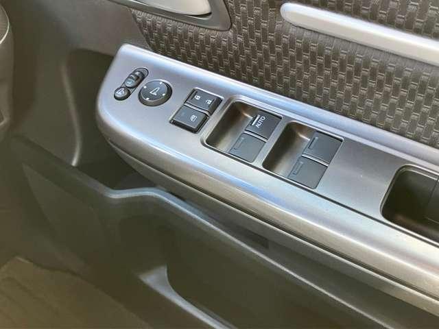 ステップワゴンスパーダ スパーダ・クールスピリット　ホンダセンシング　★純正メモリーナビ／フルセグＴＶ★ＢＬＵＥＴＯＯＴＨ★バックカメラ★ＬＥＤヘッドライト★ホンダセンシング★両側電動スライドドア★ＬＥＤヘッドライト★ハーフレザー★純正１７インチアル（47枚目）