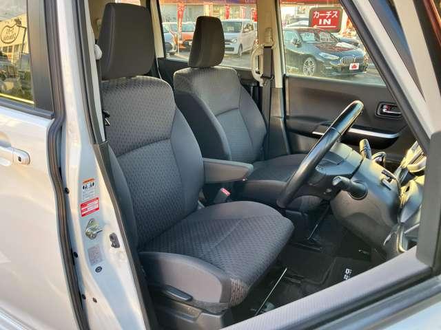 【運転席】　シートなどの状態も良く、目立つような傷や汚れはありません！