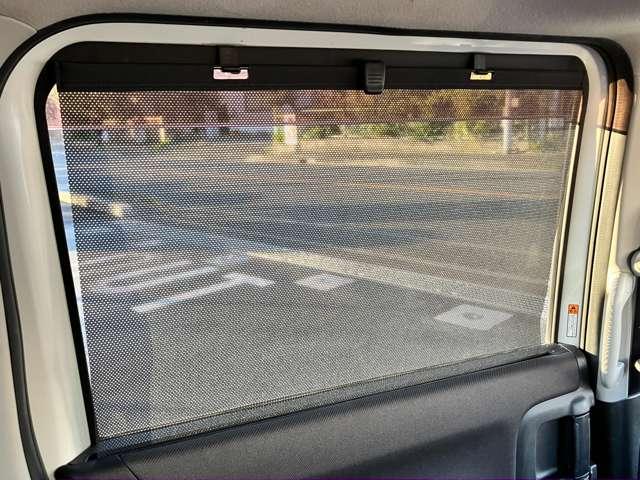 ★サンシェイド★　コレのおかげで、室内温度上昇や日焼けも予防☆小さなお子さまが居るご家庭には必須装備の一つです☆