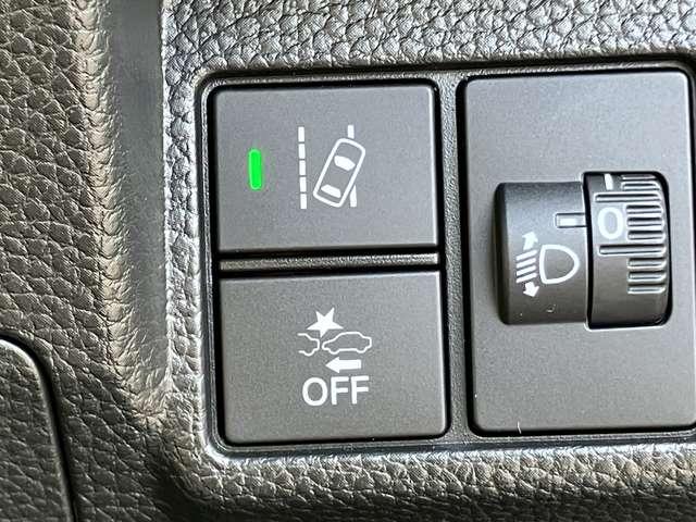 Ｎ－ＢＯＸカスタム Ｌターボ　★車検Ｒ９年４月！！★社外メモリーナビ／フルセグＴＶ★ＢＬＵＥＴＯＯＴＨ★バックカメラ★ＬＥＤヘッドライト★ホンダセンシング★両側スライドドア★純正１５インチアルミ★黒ハーフレザー（12枚目）