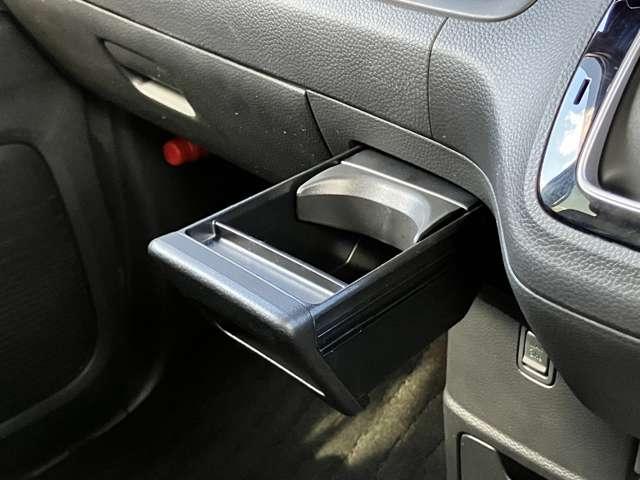 Ｎ－ＢＯＸカスタム Ｌターボ　★車検Ｒ９年４月！！★社外メモリーナビ／フルセグＴＶ★ＢＬＵＥＴＯＯＴＨ★バックカメラ★ＬＥＤヘッドライト★ホンダセンシング★両側スライドドア★純正１５インチアルミ★黒ハーフレザー（51枚目）