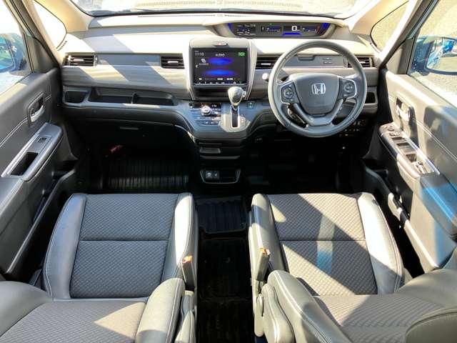 フリード G・ホンダセンシング ★車検R9年5月!!★純正メモリーナビ/フルセグTV★BLUETOOTH★バックカメラ★LEDヘッドライト★ホンダセンシング★両側電動スライドドア★黒ハーフレザー★純正15インチア(19枚目)