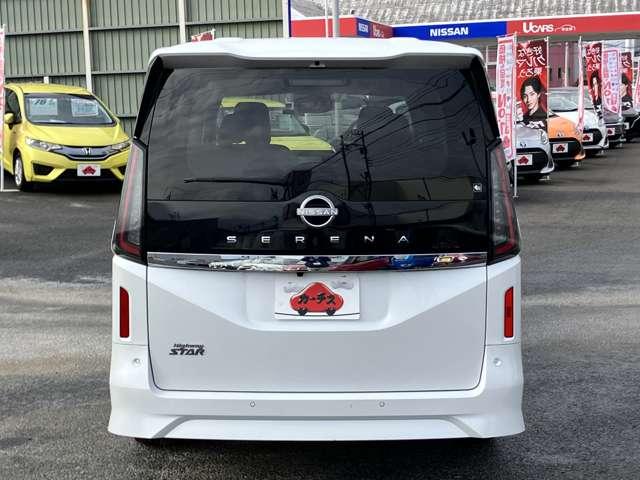 セレナ ハイウェイスターＶ　アイドリングストップ！３６０度セーフティアシスト！イクリプスナビ＆ＢＴ！インテリジェントアラウンドビューモニター＆ルームミラー！ハンズフリー両側パワースライドドア！ＬＥＤヘッドライ（10枚目）