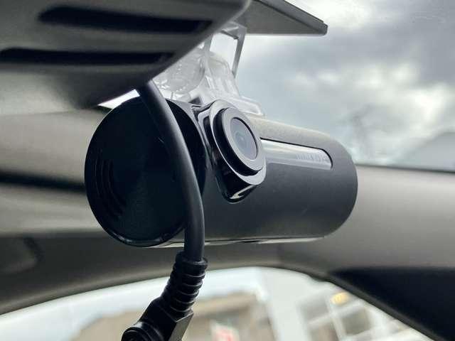 セレナ ハイウェイスターＶ　アイドリングストップ！３６０度セーフティアシスト！イクリプスナビ＆ＢＴ！インテリジェントアラウンドビューモニター＆ルームミラー！ハンズフリー両側パワースライドドア！ＬＥＤヘッドライ（35枚目）