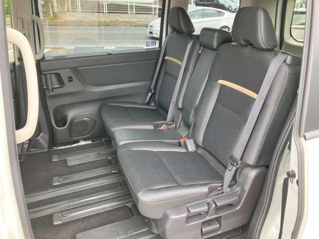 セレナ ハイウェイスターＶ　アイドリングストップ！３６０度セーフティアシスト！イクリプスナビ＆ＢＴ！インテリジェントアラウンドビューモニター＆ルームミラー！ハンズフリー両側パワースライドドア！ＬＥＤヘッドライ（41枚目）