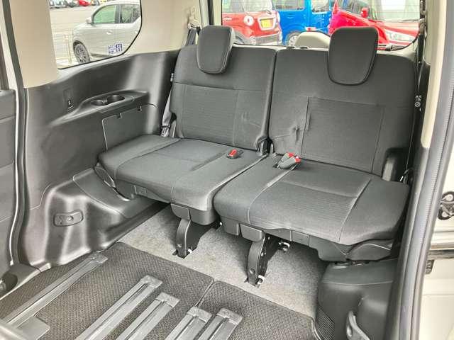 セレナ ハイウェイスターＶ　アイドリングストップ！３６０度セーフティアシスト！イクリプスナビ＆ＢＴ！インテリジェントアラウンドビューモニター＆ルームミラー！ハンズフリー両側パワースライドドア！ＬＥＤヘッドライ（43枚目）