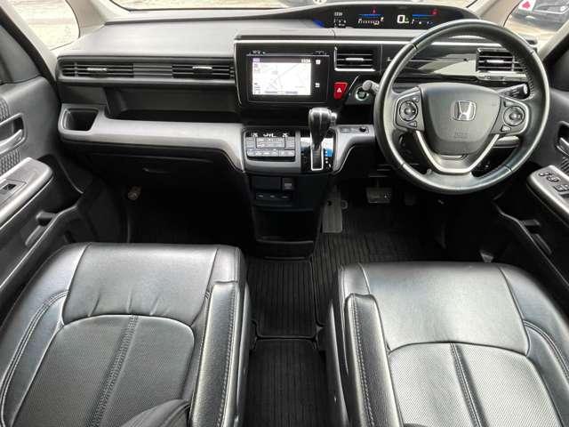 ステップワゴンスパーダ スパーダ　★車検Ｒ８年９月！！★ワンオーナー車★ホンダセンシング★純正メモリーナビ／フルセグＴＶ★ＢＬＵＥＴＯＯＴＨ★マルチビューカメラ★ＬＥＤヘッドライト★両側電動スライドドア★リアエンタ（9枚目）