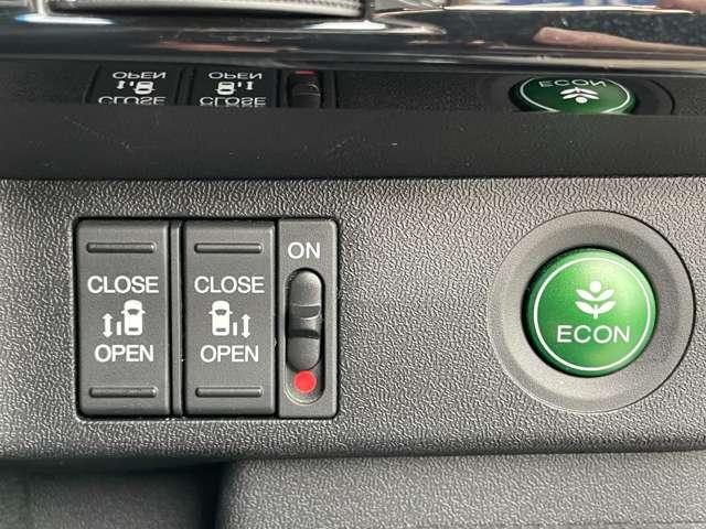 ステップワゴンスパーダ スパーダ　★車検Ｒ８年９月！！★ワンオーナー車★ホンダセンシング★純正メモリーナビ／フルセグＴＶ★ＢＬＵＥＴＯＯＴＨ★マルチビューカメラ★ＬＥＤヘッドライト★両側電動スライドドア★リアエンタ（13枚目）