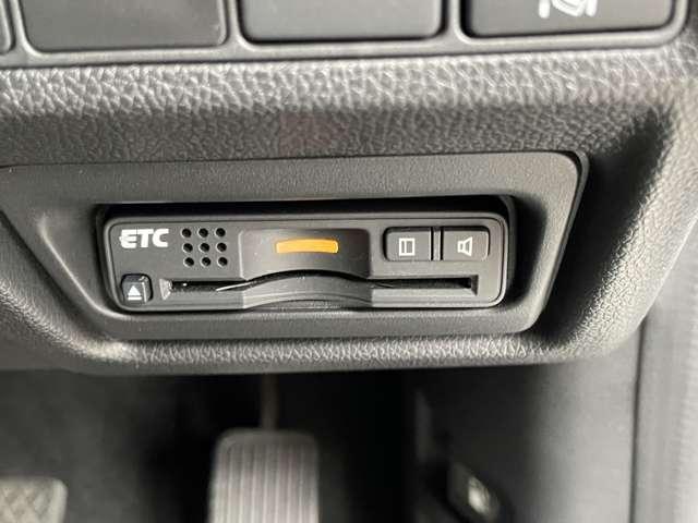 ステップワゴンスパーダ スパーダ　★車検Ｒ８年９月！！★ワンオーナー車★ホンダセンシング★純正メモリーナビ／フルセグＴＶ★ＢＬＵＥＴＯＯＴＨ★マルチビューカメラ★ＬＥＤヘッドライト★両側電動スライドドア★リアエンタ（18枚目）