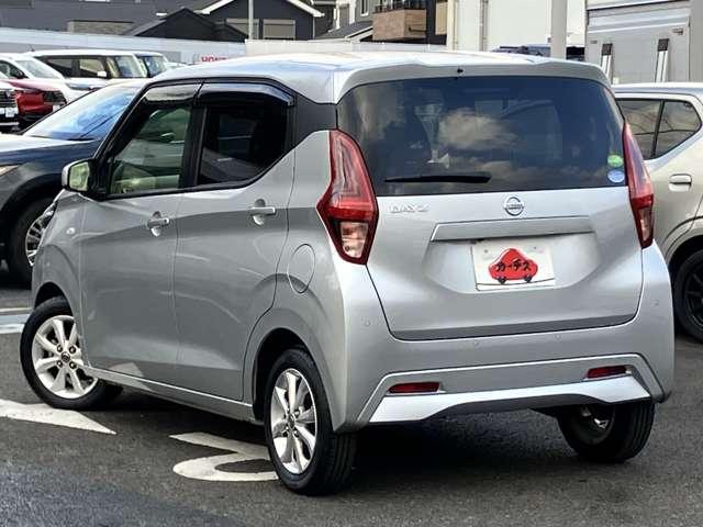 デイズ Ｘ　★車検Ｒ８年１１月★純正メモリーナビ／フルセグＴＶ★ＢＬＵＥＴＯＯＴＨ★バックカメラ★エマージェンシーブレーキ★純正１４インチアルミ★アイドリングストップ★（9枚目）