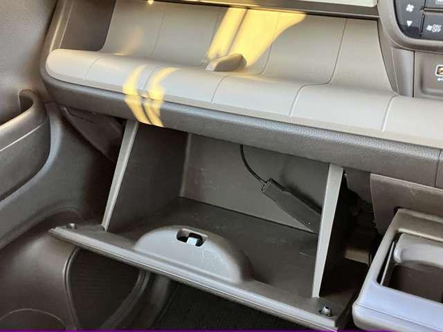 N-WGN Lホンダセンシング ★車検R9年9月!!★ワンオーナー車★ホンダセンシング★純正メモリーナビ/フルセグTV★BLUETOOTH★バックカメラ★シートヒーター★2トーン塗装★(29枚目)