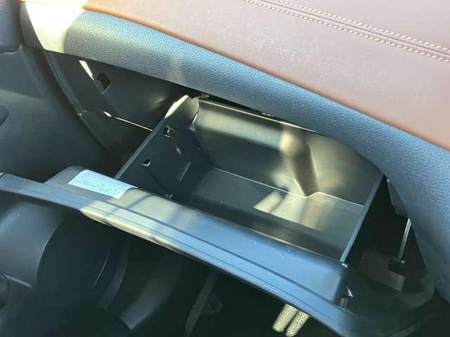 エクストレイル ２０Ｘｉ　レザーエディション　Ｖセレクション　★ワンオーナー車★純正メモリーナビ／フルセグＴＶ★ＢＬＵＥＴＯＯＴＨ★アラウンドビューモニター★エマージェンシーブレーキ★プロパイロット★ＬＥＤヘッドライト★デジタルインナーミラー（49枚目）