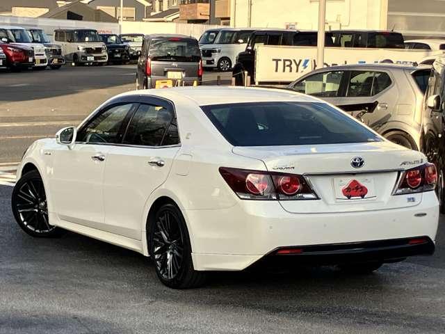 クラウンハイブリッド アスリートS J-フロンティアリミテッド ★ワンオーナー車★★車検R9年6月!!★純正メモリーナビ/フルセグTV★BLUETOOTH★バックカメラ★LEDヘッドライト★セーフティセンスP★黒ハーフレザー★純正OP18インチ(8枚目)