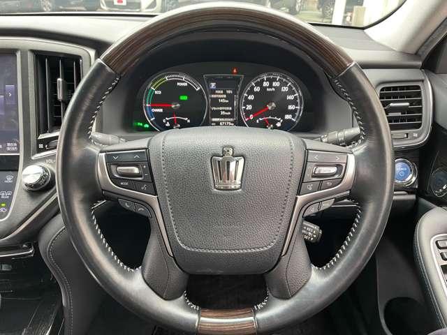 クラウンハイブリッド アスリートS J-フロンティアリミテッド ★ワンオーナー車★★車検R9年6月!!★純正メモリーナビ/フルセグTV★BLUETOOTH★バックカメラ★LEDヘッドライト★セーフティセンスP★黒ハーフレザー★純正OP18インチ(17枚目)