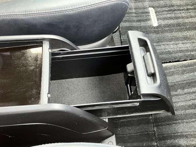 エスティマ アエラス　プレミアムエディション　★社外メモリーナビ／フルセグＴＶ★ＢＬＵＥＴＯＯＴＨ★バックカメラ★フリップダウンモニター★ディスチャージ★両側電動スライドドア★黒ハーフレザー★純正１８インチアルミ★（36枚目）