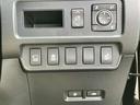 各種スイッチは運転席近くに設置されています★
