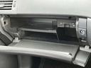 グローブボックスは収納力もたっぷり!