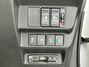各種スイッチは運転席近くに設置されています★