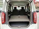 【ラゲッジスペースのアレンジ】　セカンドシートの背もたれを倒すと、これだけのスペースを確保！何でも載せて下さい♪
