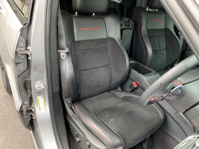 トレイルホーク 認定中古車 限定車 1オナ ハーフ革 ナビ(13枚目)