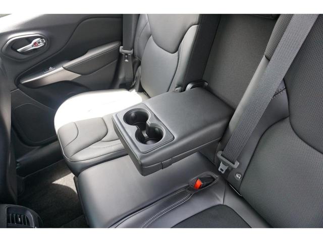 リミテッド 1オナ・禁煙・黒革・Carplay/AndroidAuto(50枚目)