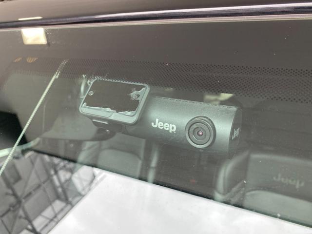 ジープ・ラングラーアンリミテッド サハラ　アダプティブクルーズコントロール　ＬＥＤ　黒革シート　シートヒーター　ステアリングヒーター　ＴＶ　カープレイ　アンドロイドオート　アルパイン製サブウーファー（25枚目）