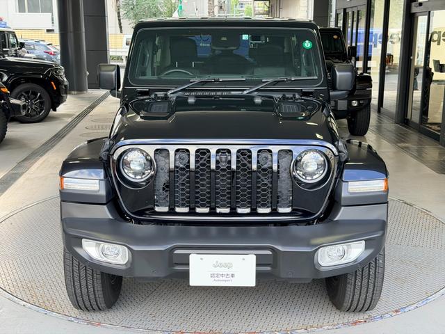 ジープ・ラングラーアンリミテッド サハラ ワンオーナー LEDライト FSBカメラ レザーシート シートヒーター ステアリングヒーター アダプティブクルーズコントロール アップルカープレイ TV アルパイン製サブウーハー ドライブレコーダー(10枚目)