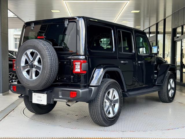 ジープ・ラングラーアンリミテッド サハラ ワンオーナー LEDライト FSBカメラ レザーシート シートヒーター ステアリングヒーター アダプティブクルーズコントロール アップルカープレイ TV アルパイン製サブウーハー ドライブレコーダー(13枚目)