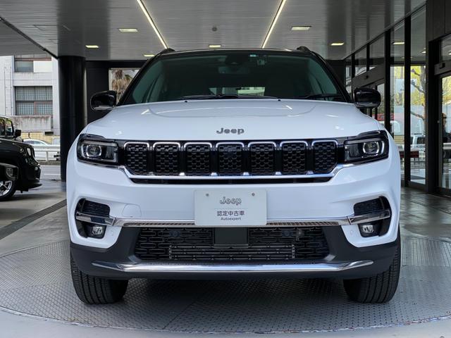 ジープ・コマンダー  ワンオーナー Carplay 全方位カメラ ブラウンレザーシート シートヒーター ステアリングヒーター オートパイロット LEDヘッドライト ハンズフリーパワーリフトゲート 純正ナビ ドラレコ(5枚目)