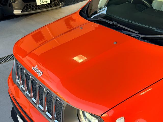 ジープ・レネゲード リミテッド ワンオーナー パノラミックサンルーフ ポーラープランジレザーシート LEDヘッドライト アダプティブクルーズコントロール シートヒーター カープレイ TV Bカメラ ETC(17枚目)