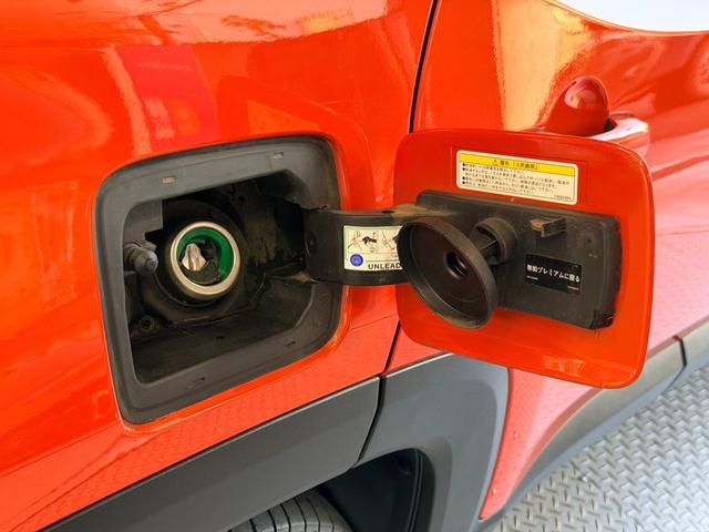 ジープ・レネゲード リミテッド ワンオーナー パノラミックサンルーフ ポーラープランジレザーシート LEDヘッドライト アダプティブクルーズコントロール シートヒーター カープレイ TV Bカメラ ETC(18枚目)