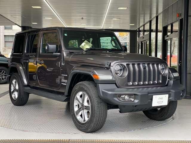 ジープ・ラングラーアンリミテッド サハラ 4WD ワンオーナー TV レザーシート LED アダプティブクルーズコントロール アルパイン製サブウーファー シートヒーター ステアリングヒーター アップルカープレイ ブラインドスポットモニター(14枚目)