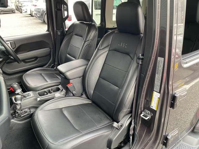 ジープ・ラングラーアンリミテッド サハラ 4WD ワンオーナー TV レザーシート LED アダプティブクルーズコントロール アルパイン製サブウーファー シートヒーター ステアリングヒーター アップルカープレイ ブラインドスポットモニター(60枚目)