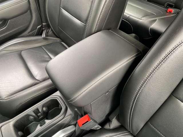 ジープ・ラングラーアンリミテッド サハラ 4WD ワンオーナー TV レザーシート LED アダプティブクルーズコントロール アルパイン製サブウーファー シートヒーター ステアリングヒーター アップルカープレイ ブラインドスポットモニター(61枚目)