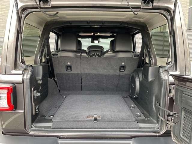 ジープ・ラングラーアンリミテッド サハラ 4WD ワンオーナー TV レザーシート LED アダプティブクルーズコントロール アルパイン製サブウーファー シートヒーター ステアリングヒーター アップルカープレイ ブラインドスポットモニター(68枚目)