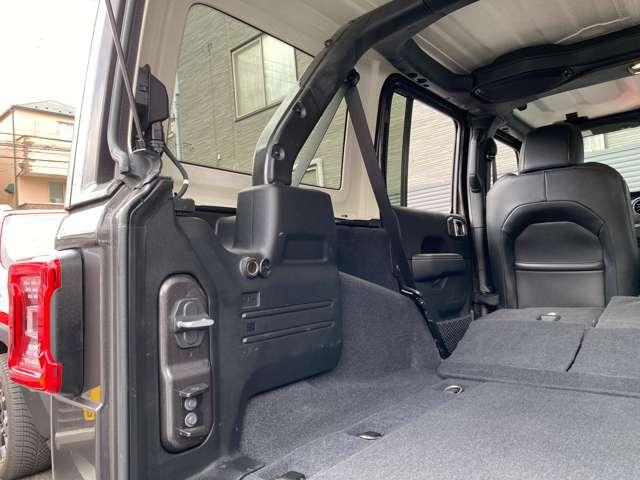 ジープ・ラングラーアンリミテッド サハラ 4WD ワンオーナー TV レザーシート LED アダプティブクルーズコントロール アルパイン製サブウーファー シートヒーター ステアリングヒーター アップルカープレイ ブラインドスポットモニター(72枚目)