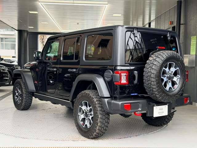 ジープ・ラングラーアンリミテッド ルビコン 4WD ワンオーナー 電動サイドステップ ドライブレコーダー レザーシート カープレイ LEDヘッドライト アダプティブクルーズコントロール TV FSBカメラ(10枚目)