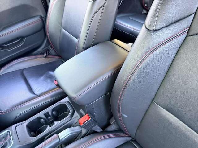 ジープ・ラングラーアンリミテッド ルビコン 4WD ワンオーナー 電動サイドステップ ドライブレコーダー レザーシート カープレイ LEDヘッドライト アダプティブクルーズコントロール TV FSBカメラ(62枚目)