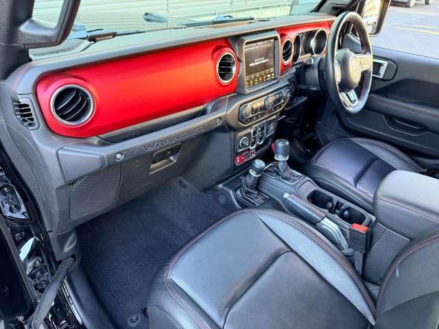 ジープ・ラングラーアンリミテッド ルビコン 4WD ワンオーナー 電動サイドステップ ドライブレコーダー レザーシート カープレイ LEDヘッドライト アダプティブクルーズコントロール TV FSBカメラ(63枚目)