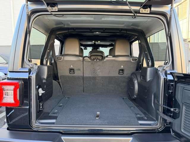 ジープ・ラングラーアンリミテッド ルビコン 4WD ワンオーナー 電動サイドステップ ドライブレコーダー レザーシート カープレイ LEDヘッドライト アダプティブクルーズコントロール TV FSBカメラ(69枚目)