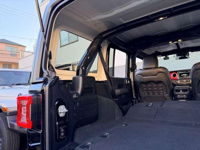 ジープ・ラングラーアンリミテッド ルビコン 4WD ワンオーナー 電動サイドステップ ドライブレコーダー レザーシート カープレイ LEDヘッドライト アダプティブクルーズコントロール TV FSBカメラ(71枚目)