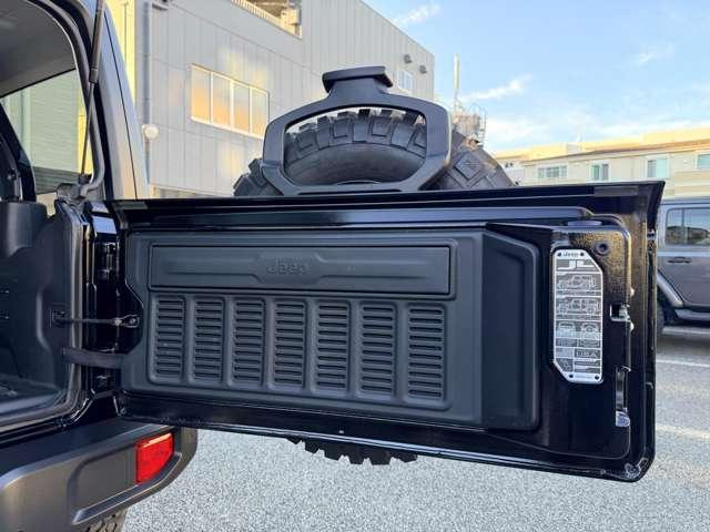 ジープ・ラングラーアンリミテッド ルビコン 4WD ワンオーナー 電動サイドステップ ドライブレコーダー レザーシート カープレイ LEDヘッドライト アダプティブクルーズコントロール TV FSBカメラ(73枚目)