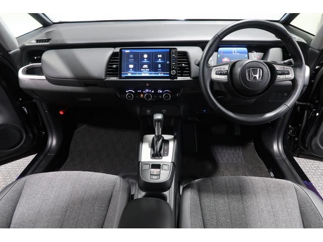 フィット e:HEVホーム 当社デモカー/バックカメラ/フルセグTV/メモリーナビ/インターナビ/盗難防止装置/USB入力電子/Bluetooth/CD/DVD再生/LEDヘッドライト/フロアマット/ETC/オートライト ACC(10枚目)