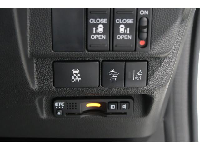 フリード＋ Ｇ・ホンダセンシング　認定中古車　２年保証付　ワンオーナー　ナビ　Ｂカメラ　ドラレコ　ＥＴＣ　運転支援　プリクラッシュ　Ｂモニター　両側オートスライドドア　パワーウインド　スマートキー　両席エアバック　ＰＳ　フルセグ（16枚目）