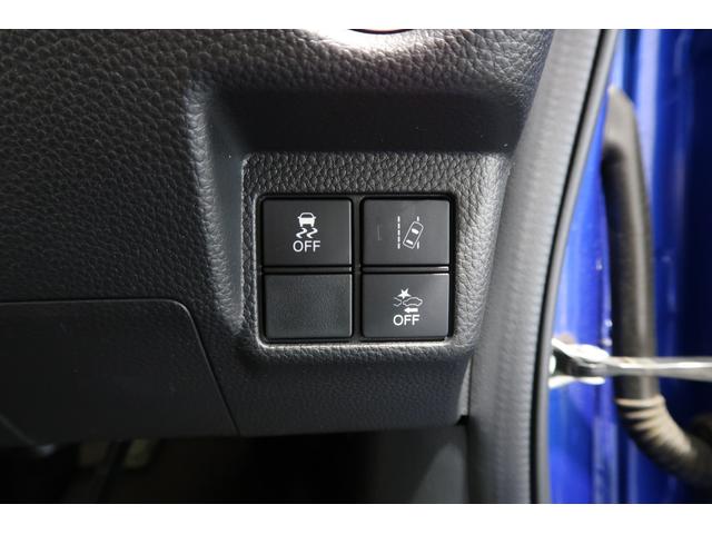 N-BOXカスタム G・Lホンダセンシング ホンダ認定中古車/バックカメラ/両側電動スライドドア/フルエアロ/メモリーナビ/インターナビ/CD/DVD再生/ミュージックサーバー/ベンチシート/アルミホイール/フロアマット/ETC/純正ナビ(16枚目)